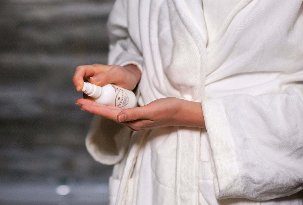 Why Do You Need Beauty Oils in Your Skincare Routine?