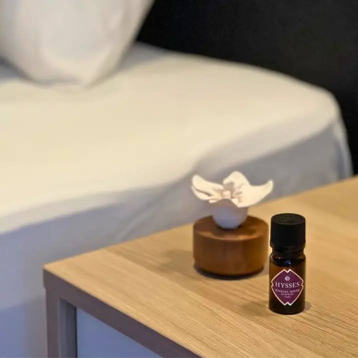 Essential Oils and Perfumes to Scent Your Home